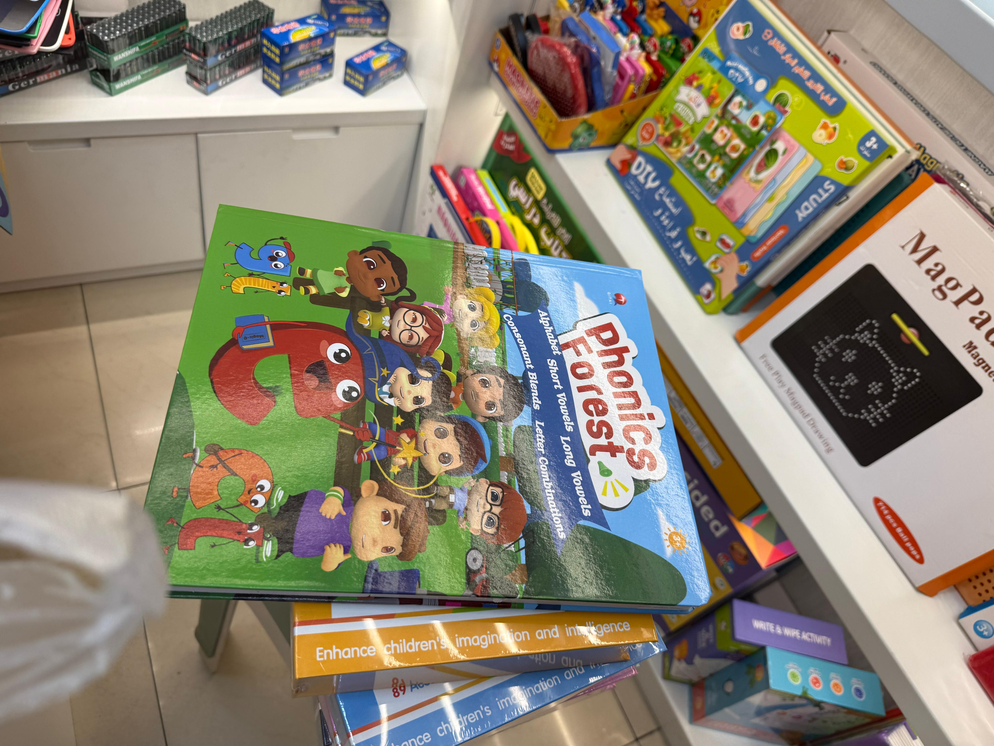 Lil D&A Club – Phonics Book